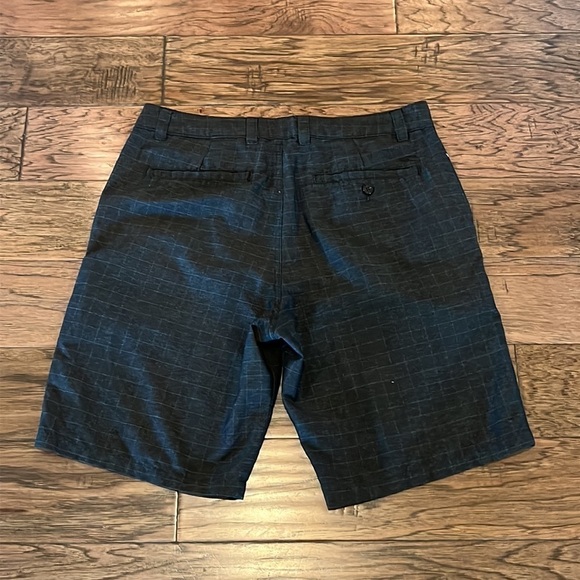 O’Neill Shorts Size 33 - Picture 2 of 16